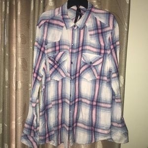 Seven7 woman’s Button Down